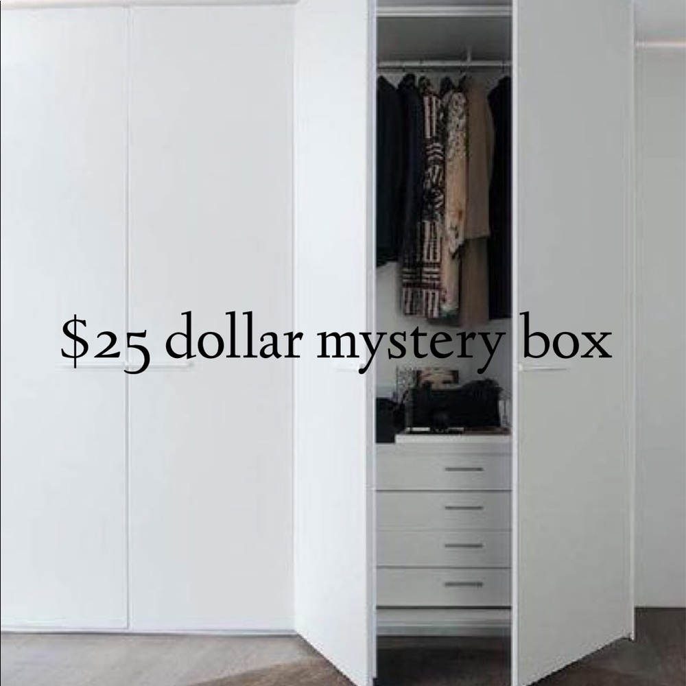 $25 dollar Mystery Box 📦💗🙌🏻